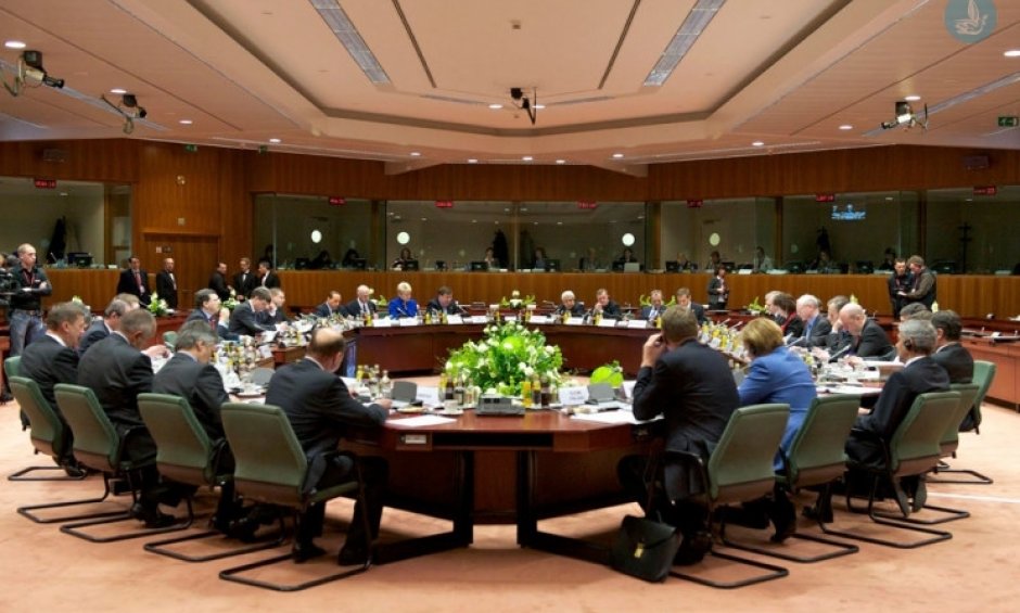 Συνεχείς διαβουλεύσεις στις Βρυξέλλες. Και νέο Eurogroup σήμερα