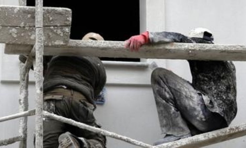 Καταρρέει η οικοδομική δραστηριότητα