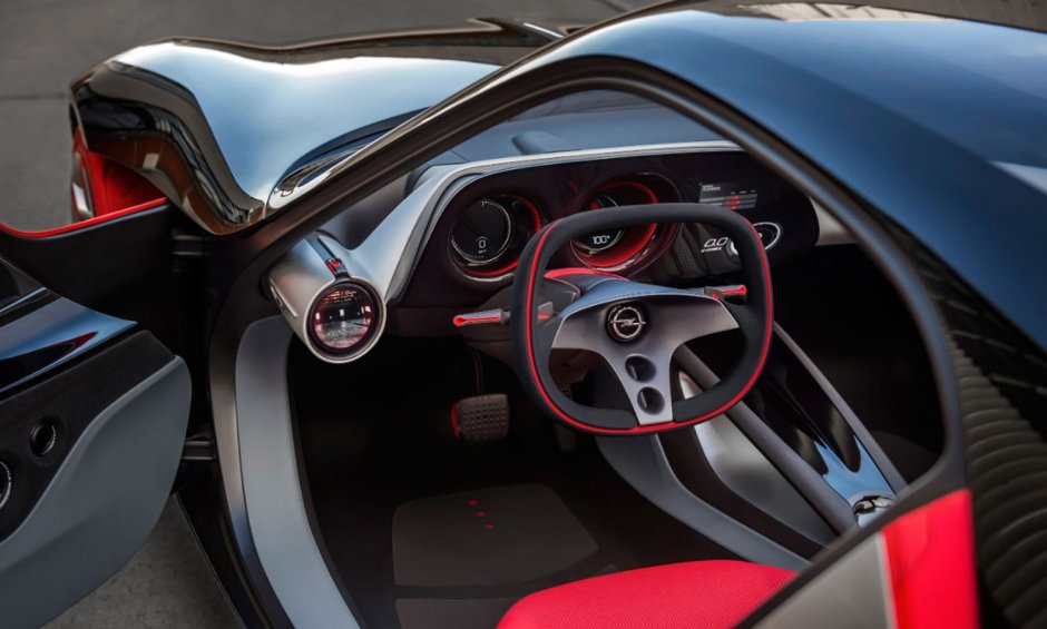 Φουτουριστικό το εσωτερικό του Opel GT Concept