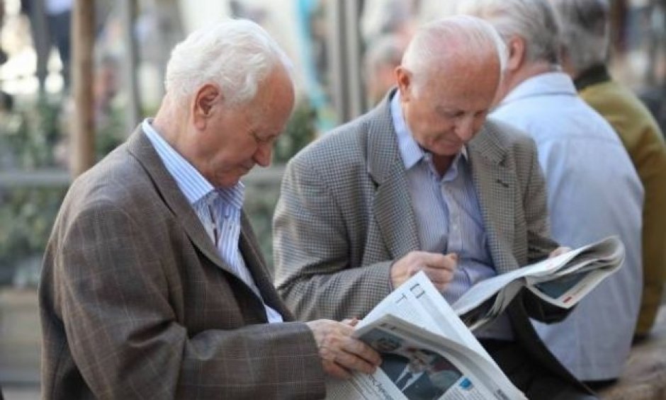 Κρυφό χαράτσι στις κύριες συντάξεις καταγγέλλουν οι συνταξιούχοι!