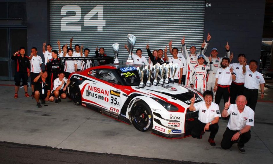 Νικητής το Nissan GT-R στον 12ωρο αγώνα αντοχής Bathurst