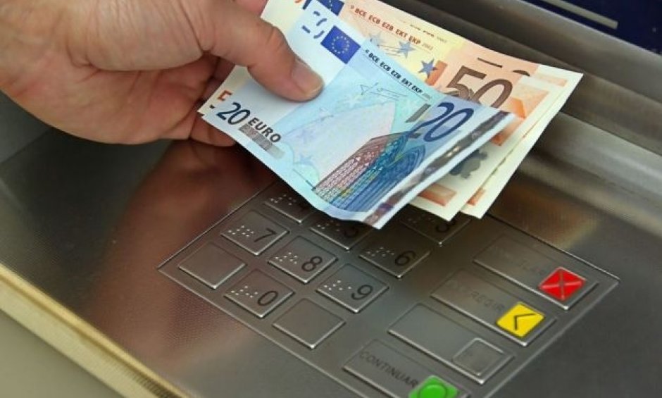 Capital controls: Πώς θα μπορούν να ανοίγουν νέο λογαριασμό οι επιχειρήσεις; Ολόκληρη η απόφαση!