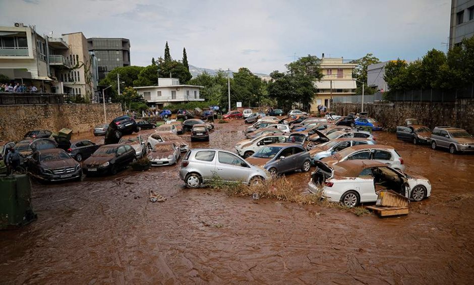 Î‘Ï€Î¿Î¶Î·Î¼Î¹ÏŽÎ½Î¿Î½Ï„Î±Î¹ Î¿Î¹ Î¶Î·Î¼Î¹Î­Ï‚ Ï„Ï‰Î½ Î±Ï…Ï„Î¿ÎºÎ¹Î½Î®Ï„Ï‰Î½ Ï€Î¿Ï… Î³Î¯Î½Î¿Î½Ï„Î±Î¹ Î¼Î­ÏƒÎ± ÏƒÎµ parking; Î•ÎºÏ€Î±Î¹Î´ÎµÏÎ¿Î½Ï„Î±Î¹ Î¿Î¹ Î±ÏƒÏ†Î±Î»Î¹ÏƒÏ„Î­Ï‚ Î³Î¹â€™ Î±Ï…Ï„ÏŒ;