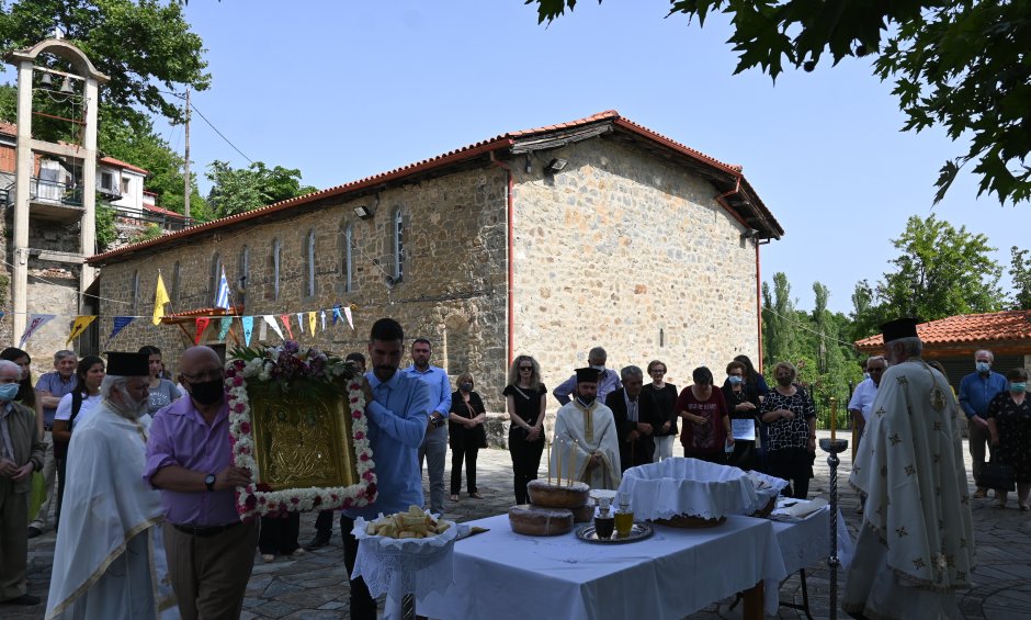 Αραρίσκοντας Ηλίας Προβόπουλος: Η ενορία δηλώνει πια το χωριό