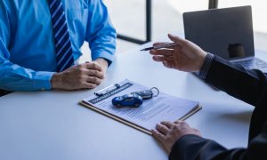 H ΕΑΕΕ εξηγεί τι πρέπει να γνωρίζουν οι ιδιοκτήτες οχημάτων για την υποχρεωτική ασφάλιση έναντι φυσικών καταστροφών που ισχύει από 1.6.2025