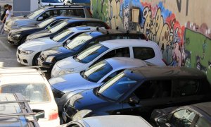 Πότε θεωρείται ένα όχημα σε στάση και τι προβλέπει ο Φιλικός Διακανονισμός για το διπλοπαρκάρισμα;