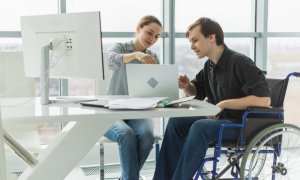 Πρόγραμμα 24 εκατ. ευρώ για «Προσβασιμότητα κατ’ οίκον» και ωφελούμενους 2.500 άτομα με αναπηρία, με πόρους RRF