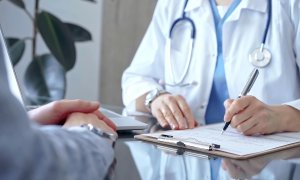 Απάτη 12 εκατ. ευρώ στον ΕΟΠΥΥ - Στο στόχαστρο 32 γιατροί και 62 φαρμακεία για παράνομες συνταγογραφήσεις