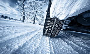Χειμώνας, ελαστικά και αλυσίδες: Τι πρέπει να γνωρίζετε;