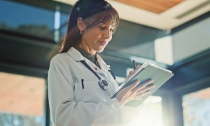 ΕΛΣΤΑΤ: Πόσα θεραπευτήρια έχουμε, πόσα άτομα απασχολούν και πόσες κλίνες διαθέτουν!