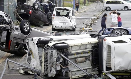 Ιαπωνία: Νεκροί, τραυματίες και εικόνες βιβλικής καταστροφής από τον τυφώνα Τζέμπι