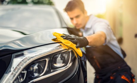Details Car Care Specialists: Καθαρή... ανάπτυξη στον κλάδο περιποίησης αυτοκινήτου