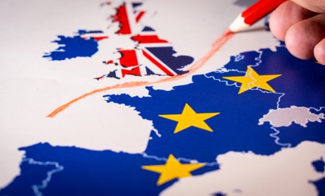 Συνεργασία Κομισιόν - εποπτικών αρχών ενόψει Brexit χωρίς συμφωνία
