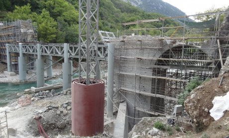 Γεφύρι της Πλάκας: Συνεχίζονται οι εργασίες αναστήλωσης