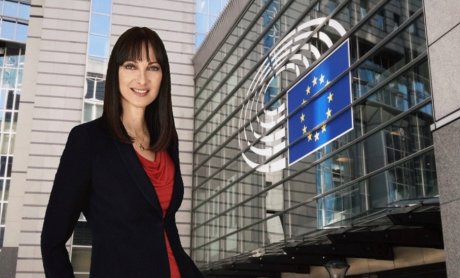 Έλενα Κουντουρά: Τέσσερις προτάσεις για την ενίσχυση των τεχνικών ελέγχων των οχημάτων και την βελτίωση της οδικής ασφάλειας στην ΕΕ