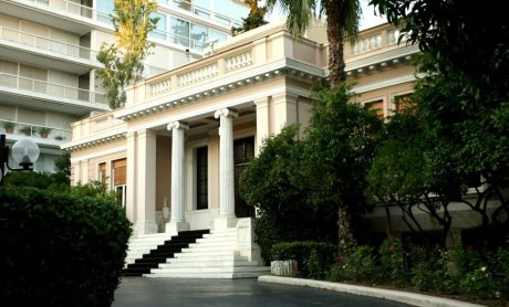 Κυβέρνηση: Σταθερά βήματα προς την κανονικότητα με φόντο οικονομία και επενδύσεις