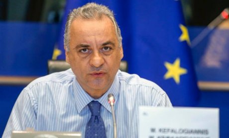 «Κατάφωρη παραβίαση της Συμφωνίας των Πρεσπών στο EURO», καταγγέλλει στην Ευρωπαϊκή Επιτροπή ο Μανώλης Κεφαλογιάννης