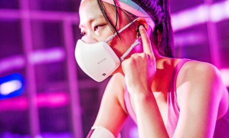 H ανανεωμένη μάσκα Air Purifier Puricare™ της LG δίνει τη λύση σε όσους γυμνάζονται
