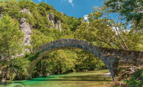 Η Ήπειρος τιμά την εβδομάδα των Παθών και γιορτάζει την Ανάσταση του Κυρίου