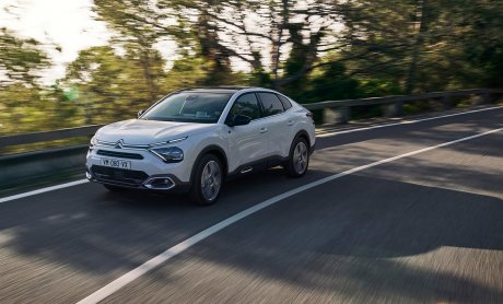 Νέο Citroen C4 X: Με 20 προηγμένα συστήματα ασφαλείας, για να μην αγχώνεται ο ασφαλιστής σας!