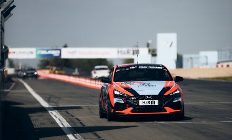 Η Hyundai Motorsport στην κορυφή της κατηγορίας ΤCR στον 50ο αγώνα Nürburgring 24 Hours