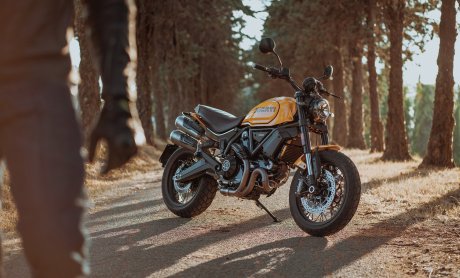 100.000 Scrambler Ducati δίνουν «χρώμα» στους δρόμους όλου του κόσμου