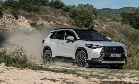 Toyota Corolla Cross: To αυτοκίνητο που προλαμβάνει τα ατυχήματα!