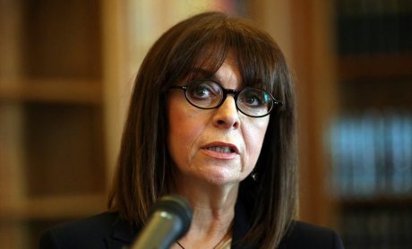 ΠτΔ για δυστύχημα στα Τέμπη: Κανένας παρηγορητικός λόγος δεν μπορεί να ανακουφίσει τον πόνο των συγγενών των θυμάτων