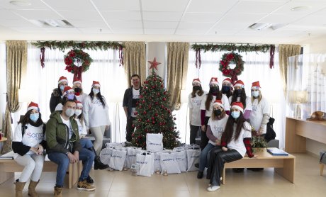 AEGEAN Santa Crew: H χριστουγεννιάτικη εθελοντική δράση της AEGEAN για παιδιά και ηλικιωμένους σε 8 πόλεις της Ελλάδας, με τη συνεργασία του Ιδρύματος Βασίλη & Ελίζας Γουλανδρή!
