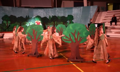 Το Αρσάκειο-Τοσίτσειο Νηπιαγωγείο Εκάλης παρουσίασε θεατρική παράσταση με θέμα «Το Δάσος μάς μιλά …πριν, τώρα και μετά»!