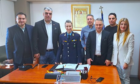 Με τη Διευθύντρια Τροχαίας Θεσσαλονίκης συναντήθηκαν ο πρόεδρος του Ε.Ε.Θ. Κυριάκος Μερελής και μέλη της Διοικητικής Επιτροπής