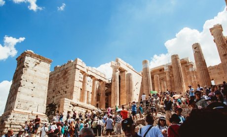 Τουρισμός: Νέο ρεκόρ προσέλευσης και εσόδων το 2024 - Ήρθαν πάνω από 40,7 εκατομμύρια επισκέπτες