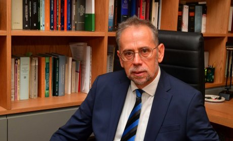 Δημήτρης Σπυράκος: Ο Δείκτης ΙΟΒΕ δεν ίσχυσε ποτέ - Άκυρες οι αυξήσεις των ασφαλίστρων νοσοκομειακής περίθαλψης με βάση το Δείκτη ΙΟΒΕ