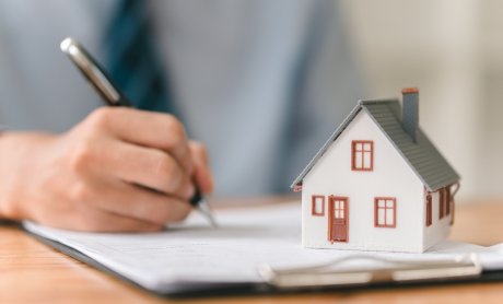 Ακίνητη περιουσία: Σε μεσαία διαμερίσματα 76-100 τ.μ. στρέφονται όλο και περισσότερο οι αγοραστές - Τι σημαίνει για την ασφαλιστική αγορά