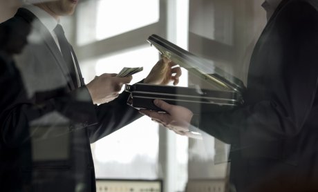 Η Αρχή για το Ξέπλυμα Μαύρου Χρήματος «ανίχνευσε» κύκλωμα εταιρειών που από εικονικές επιστροφές φόρου ζημίωσαν το Δημόσιο με 13,4 εκατ. ευρώ
