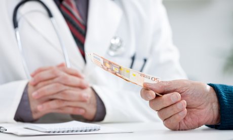 Ο ΙΣΑ ζητά την αναπροσαρμογή της αμοιβής της ιατρικής επίσκεψης από τον ΕΟΠΥΥ