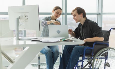 Πρόγραμμα 24 εκατ. ευρώ για «Προσβασιμότητα κατ’ οίκον» και ωφελούμενους 2.500 άτομα με αναπηρία, με πόρους RRF
