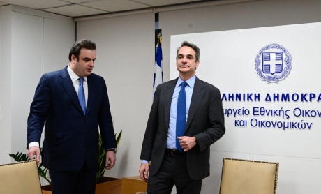 Σε ισχύ από σήμερα το πακέτο ενισχύσεων - Ωφελούνται 2,4 εκατ. πολίτες