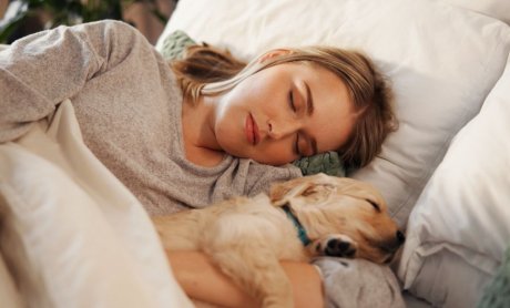 Ελάχιστη ανάπαυση εργαζομένου 11 ώρες ημερησίως, σύμφωνα με το νόμο. Είναι οι Ασφαλιστικοί Σύμβουλοι παράνομοι;