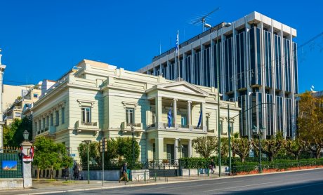 ΥΠΕΞ: Ανησυχία για την περαιτέρω κλιμάκωση της σύρραξης στη Μ. Ανατολή