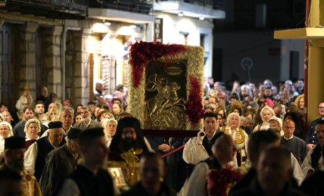 «Πανηγυράκι γίνεται ψηλά στον Αϊ Γιώργη»: Η μεγάλη γιορτή της Αράχωβας