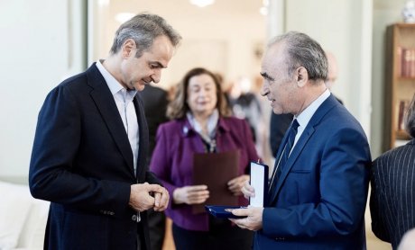 Επίσκεψη Μητσοτάκη στο Γηροκομείο Αθηνών: Ένα ιστορικό ίδρυμα αλλάζει και ζητά στήριξη για να αξιοποιήσει πλήρως τις δυνατότητές του