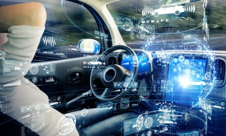 Η νέα σχέση οδηγού και τεχνολογίας μέσα στην καμπίνα