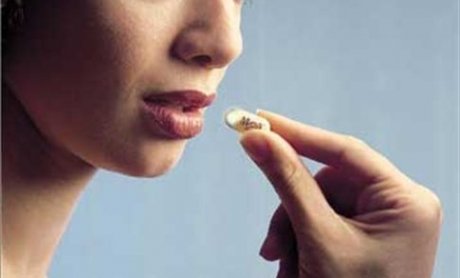 Κλειστά τα φαρμακεία-Με φάρμακα από τα νοσοκομεία απαντά  ο Λοβέρδος