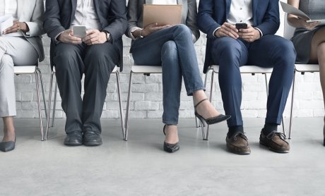 Γιατί οι εργοδότες δεν μπορούν να βρουν το κατάλληλο προσωπικό παρά τα υψηλά ποσοστά ανεργίας;