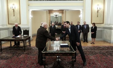Ορκίστηκε Πρωθυπουργός ο Αλέξης Τσίπρας. Αύριο η νέα κυβέρνηση