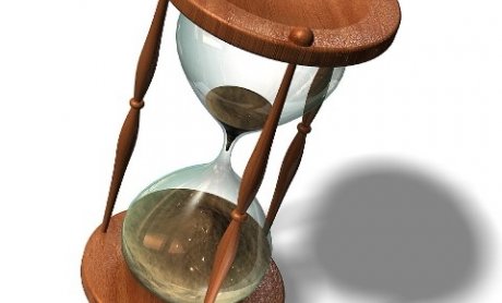 Η ανικανότητα της ευρωζώνης εκτοξεύει προς τα πάνω τα CDS και ενισχύει το δολάριο έναντι του ευρώ