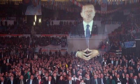 Σε ολόγραμμα εμφανίστηκε ο Ερντογάν σε συνέδριο στη Σμύρνη