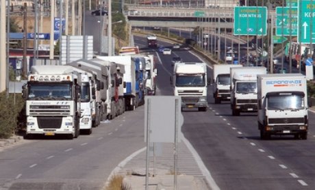 Στα άκρα η σύγκρουση κυβέρνησης - μεταφορέων