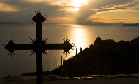 H Εκκλησία της Ελλάδος ασφαλίζει τα κτίριά της!